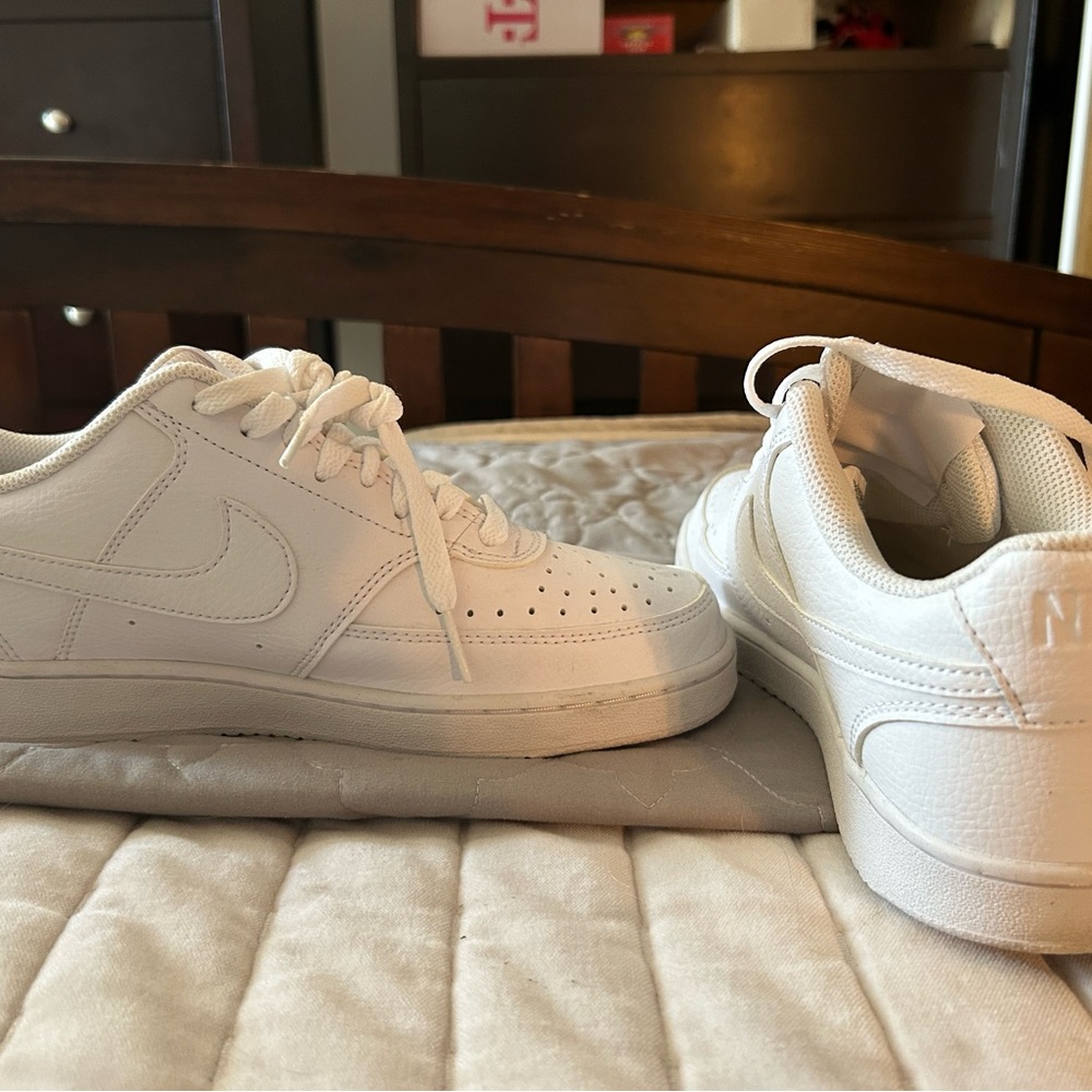 Nike Women's Wmns Court Borough low